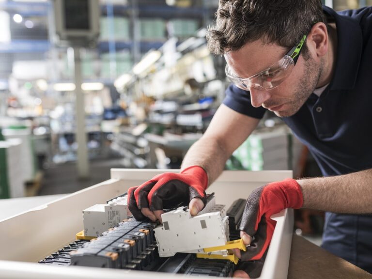 Control Industrial de Motores